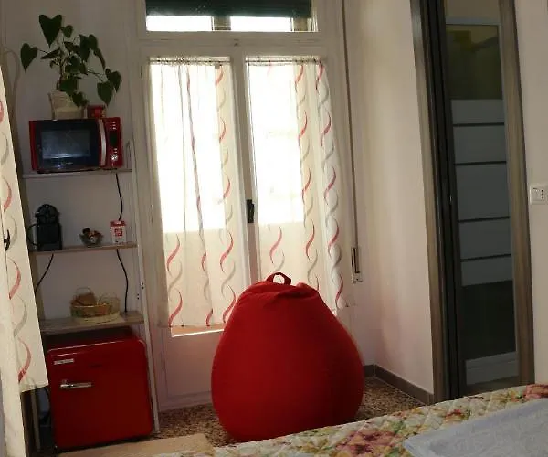 Venezia Lovely Konukevi 3*